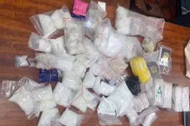 Hé lộ đường dây mua bán, tổ chức sử dụng ma túy giữa Hà Nội