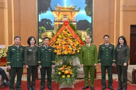 Công an thành phố Hà Nội thăm, chúc mừng Bộ Tư lệnh Thủ đô và Cục Bảo vệ An ninh Quân đội nhân kỷ niệm Ngày thành lập Quân đội nhân dân Việt Nam