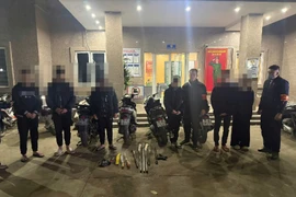 Truy 'nóng' trong đêm, lực lượng 141 phối hợp thu giữ 'kho' vũ khí trong nhà gã trai 19 tuổi