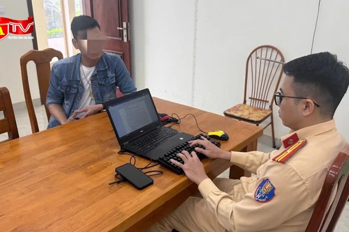 Điều tra người tung tin sai về CSGT 