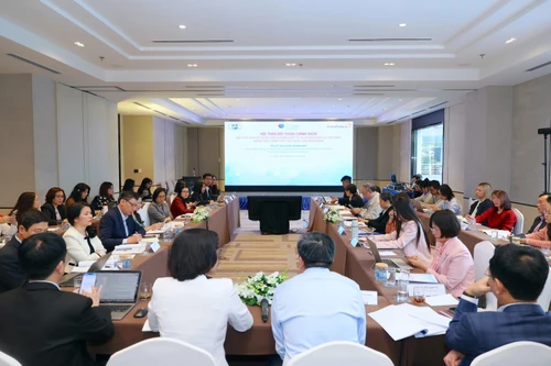 Chia sẻ rủi ro y tế, tăng cường tiếp cận thuốc cho người bệnh