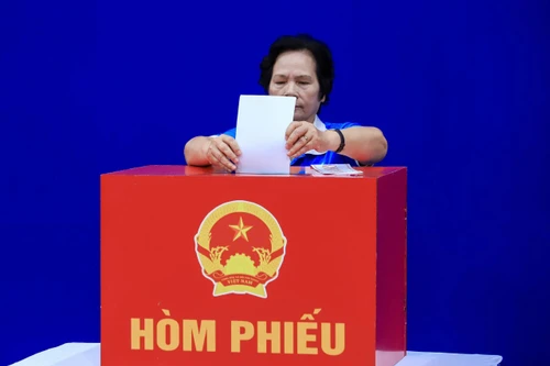 Hà Nội: Phường có hơn 60.000 cử tri chạy thử quy trình bỏ phiếu