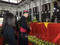 Nhiều đoàn quốc tế tới viếng Chủ tịch nước Trần Đại Quang