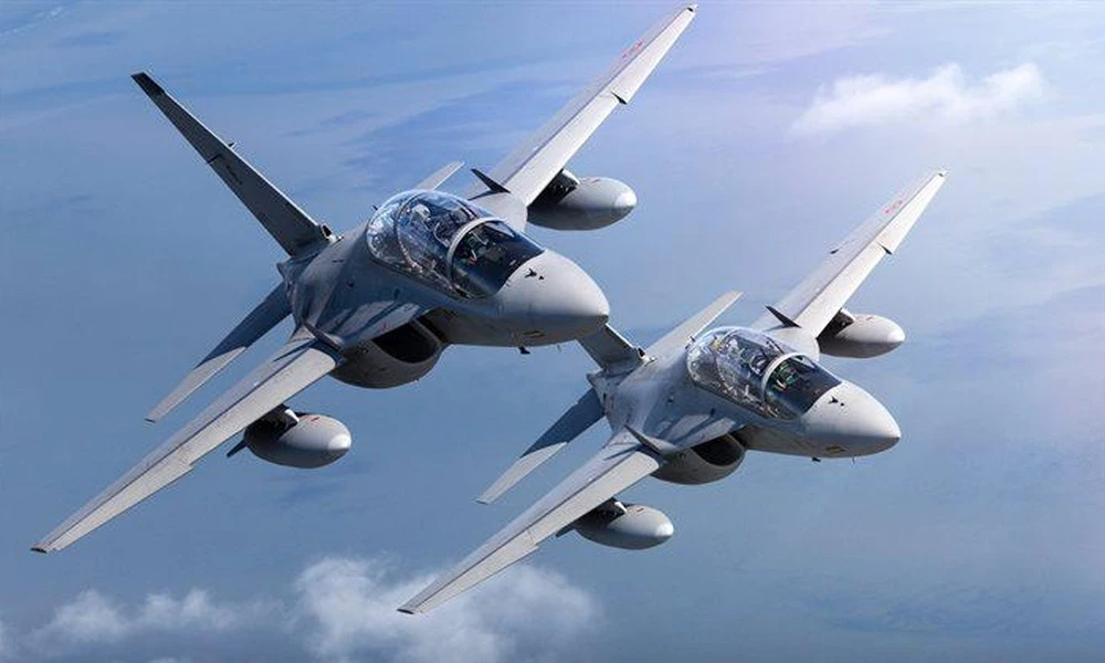 Máy bay M-346 của Ý, 'chị em sinh đôi' với Yak-130 và hành trình từ huấn luyện đến chiến đấu