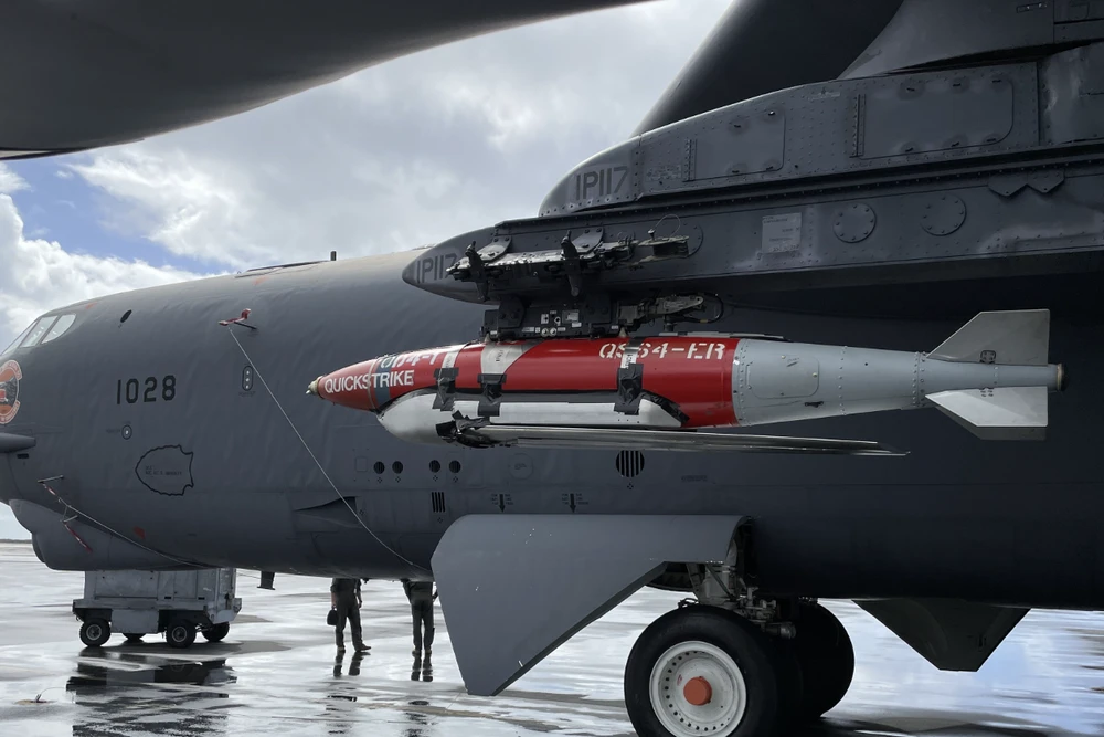 Mỹ chuyển sang dùng bom dẫn đường GBU-31 trên B-52H để tấn công trực tiếp mục tiêu kiên cố