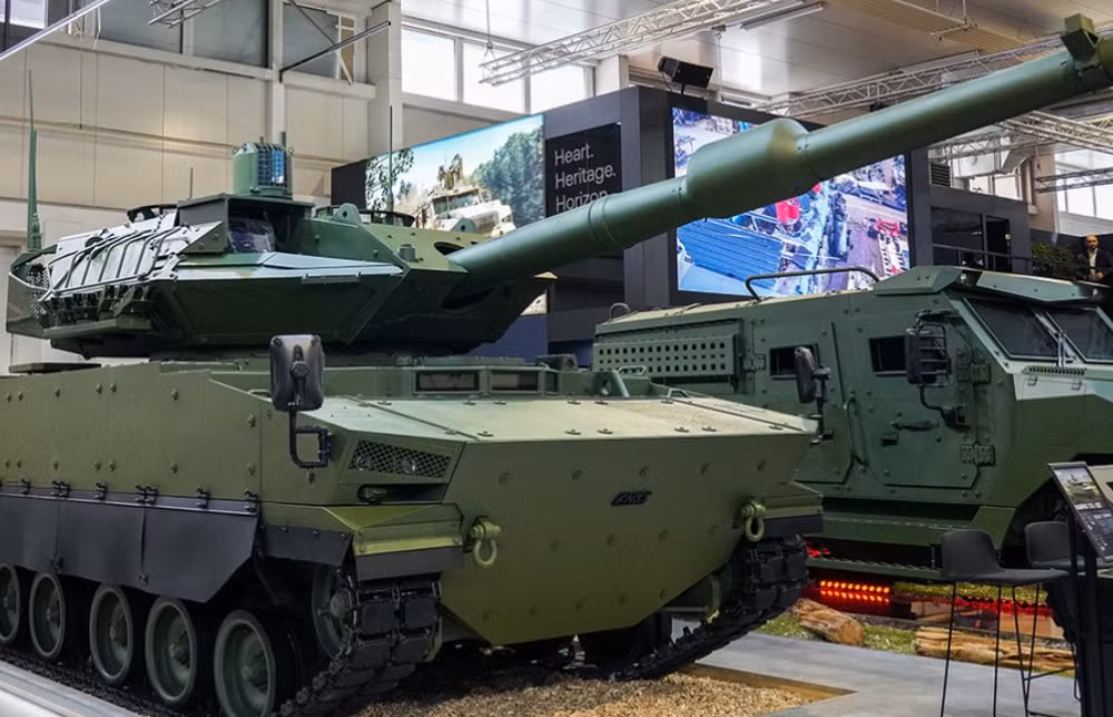 Thổ Nhĩ Kỳ và Czech phát triển xe tăng hạng trung CFL-120 Karpat để cạnh tranh M1A2 Abrams