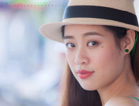 Vẻ đẹp ngoài đời khó tin của tân Hoa hậu Khánh Vân