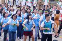 [Ảnh] Màn nhảy Flashmod sôi động của 600 sinh viên và giảng viên, kêu gọi giảm rác thải nhựa dùng một lần