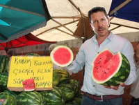 [ẢNH] Thua thảm Juventus, HLV Simeone bỏ nghề, ra đường bán dưa?