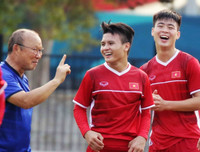 [ẢNH] Olympic Việt Nam sảng khoái cười hết cỡ trước trận quyết đấu Syria