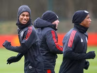 [ẢNH] Dàn sao M.U hí hửng trên sân tập, sẵn sàng 