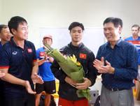 Trưởng đoàn Việt Nam mong thầy trò Công Phượng đá sòng phẳng, cởi mở