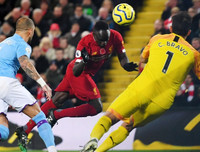 [ẢNH] Man City đã sụp đổ chóng vánh trước Liverpool như thế nào?