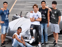 [ẢNH] Xuân Trường lạnh lùng trong vai người mẫu ảnh ở Thái Lan