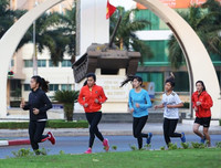 [ẢNH] Xuyên giá lạnh, luyện tập từ tờ mờ sáng để chinh phục Việt dã toàn quốc