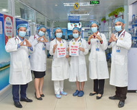 Những hình ảnh đẹp về cán bộ y tế cả nước cùng lan tỏa thông điệp phòng chống dịch Covid-19