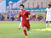 [ẢNH] Công Phượng sút hỏng hai quả 11m nhưng vẫn 