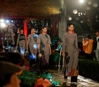 Áo dài của chúng ta” - tôn vinh vẻ đẹp Việt