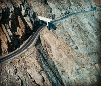 Đường cao tốc hiểm trở, là kỳ quan thứ 8 của nhân loại