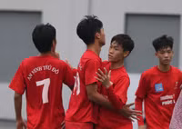 Chùm ảnh loạt trận 13h30 chiều 15-11