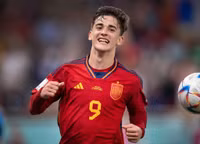 8 ngôi sao đang rực sáng trên bầu trời World Cup 2022