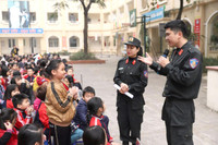 Những hình ảnh đẹp của Công an Thủ đô trong ngày hội “Thanh niên tình nguyện”