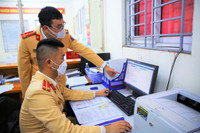 Ngày đầu áp dụng nộp phạt trực tuyến khi vi phạm giao thông