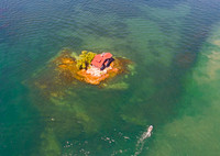 Hòn đảo nhỏ nhất thế giới, bé hơn cả sân tennis vẫn có người ở