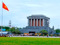 10 điểm đến đặc biệt ở Hà Nội