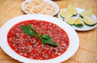 Những loại thực phẩm nguy hiểm vô tình dẫn sán vào người