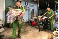 Công an các tỉnh miền Trung căng mình giúp dân ứng phó siêu bão Noru