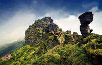 Những kỳ bí về ngôi đền đôi trên “núi tiên” với 8888 bậc đá