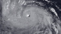Điểm danh 10 siêu bão khủng khiếp nhất lịch sử