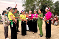 Công an Hà Nội tuyên truyền chuyển đổi số lưu động tới đồng bào dân tộc