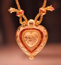 Điểm tên những món đồ bằng vàng đắt nhất thế giới