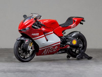 Khám phá những chiếc mô tô hiếm và đắt nhất thế giới