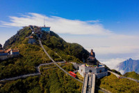 Mùa xuân lên đỉnh Fansipan 