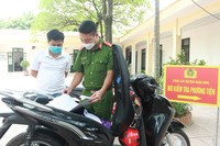 Nhanh chóng, thuận lợi khi đăng ký xe tại công an xã