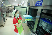 Trường học tiến hành khử khuẩn, sẵn sàng cho năm học mới