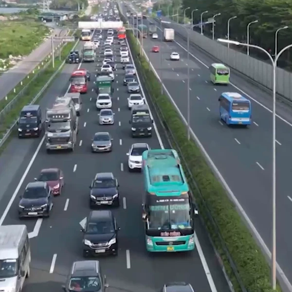 Tai nạn giao thông giảm trong 11 tháng năm 2025 