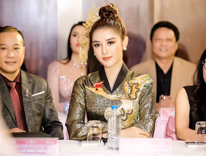 Á hậu Huyền My khoe sắc rực rỡ trong ngày khởi động "Hoa hậu Việt Nam" 2018 ảnh 7