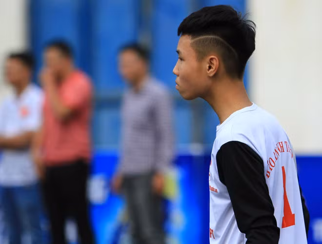 Thêm một fan của Ronaldo, chỉ có điều cầu thủ này lại chơi ở vị trí… thủ môn.