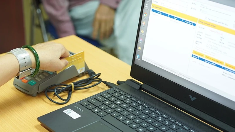 Những trường hợp dừng hưởng lương hưu, trợ cấp bảo hiểm xã hội từ năm 2026