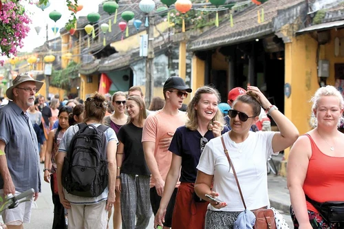 Mảnh ghép hoàn thiện cho chính sách thị thực thông thoáng của Việt Nam 