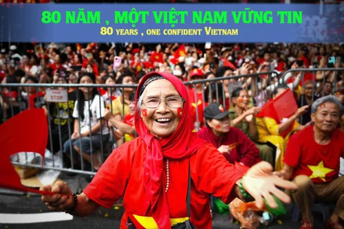 Nghệ sĩ nhiếp ảnh Nguyễn Á và cuốn sách “80 năm - Một Việt Nam vững tin”: Khắc họa sức mạnh đoàn kết và tự hào Việt Nam 