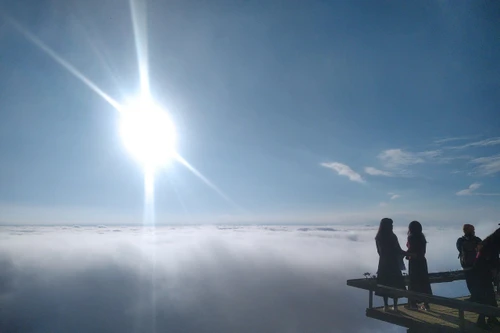 Săn mây trên đỉnh Tà Xùa 