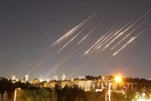 Chiến thuật “mưa phùn” bào mòn năng lực phòng không của Mỹ và đồng minh tại Trung Đông 