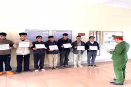 Thu giữ 5 khẩu súng cùng 1.069 viên đạn chì 