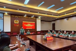 Công an Thủ đô san sẻ khó khăn với cán bộ, chiến sỹ Công an và bà con bị ảnh hưởng mưa lũ ở tỉnh Khánh Hòa