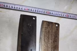 Tạm giữ 4 đối tượng gây rối trật tự công cộng, cố ý gây thương tích